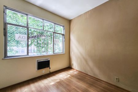 Apartamento à venda com 81m², 2 quartos e 1 vagaSuíte 