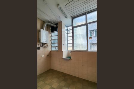 Apartamento à venda com 81m², 2 quartos e 1 vagaÁrea de Serviço 