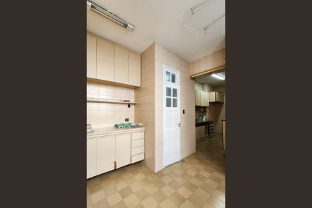 Apartamento à venda com 81m², 2 quartos e 1 vagaÁrea de Serviço 