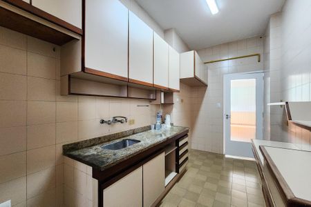 Apartamento à venda com 81m², 2 quartos e 1 vagaCozinha 