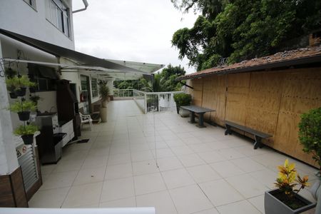 Apartamento para alugar com 50m², 2 quartos e 1 vagaÁrea comum - Salão de festas