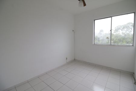 Quarto 1 de apartamento para alugar com 2 quartos, 50m² em Freguesia (jacarepaguá), Rio de Janeiro