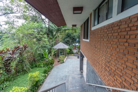 Casa para alugar com 700m², 3 quartos e 12 vagas Casa para alugar com 700m², 3 quartos e 12 vagasVista da entrada