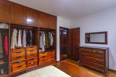 Casa para alugar com 700m², 3 quartos e 12 vagas Casa para alugar com 700m², 3 quartos e 12 vagasQuarto 1