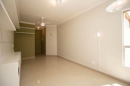 Sala  de apartamento para alugar com 2 quartos, 45m² em Guará, Brasília