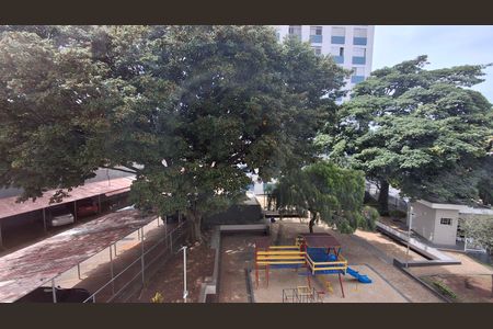 Apartamento à venda com 75m², 3 quartos e sem vaga Apartamento à venda com 75m², 3 quartos e sem vagaVista da janela da sala