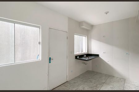 Sala/cozinha de apartamento para alugar com 2 quartos, 40m² em Vila Sao Francisco, São Paulo