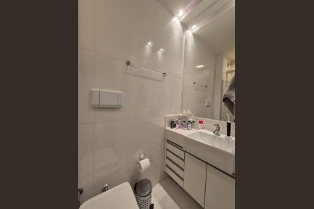 Apartamento à venda com 60m², 2 quartos e 2 vagasbanho