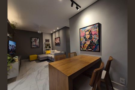 Apartamento à venda com 60m², 2 quartos e 2 vagassala 