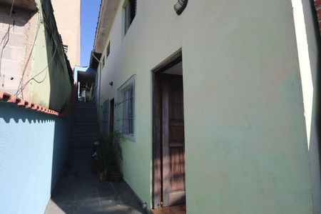 Casa para alugar com 139m², 5 quartos e 2 vagasCorredor lateral