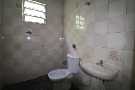 Casa para alugar com 139m², 5 quartos e 2 vagasBanheiro 2