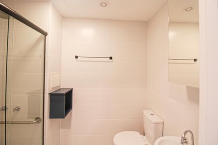 Banheiro de kitnet/studio à venda com 1 quarto, 25m² em Vila Clementino, São Paulo