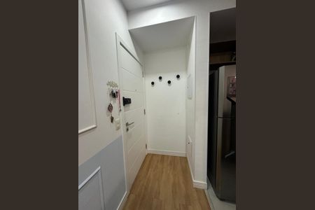 Apartamento à venda com 72m², 2 quartos e 2 vagasCorredor