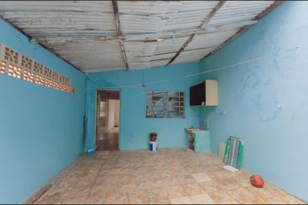 Casa à venda com 90m², 2 quartos e 1 vagaQuintal