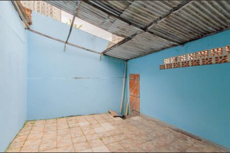 Casa à venda com 90m², 2 quartos e 1 vagaQuintal