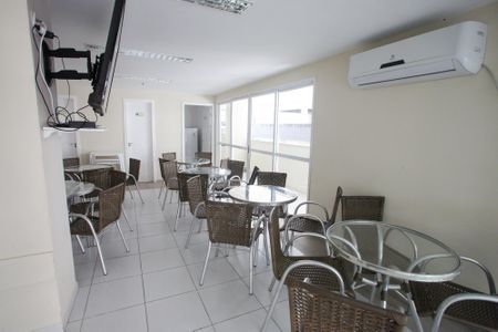 Apartamento à venda com 75m², 3 quartos e 1 vagaÁrea comum - Salão de festas