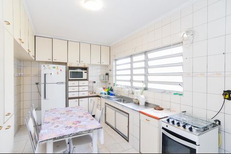 Casa à venda com 250m², 3 quartos e 3 vagasCozinha
