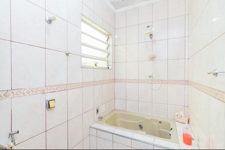 Casa à venda com 250m², 3 quartos e 3 vagasBanheiro da Suíte