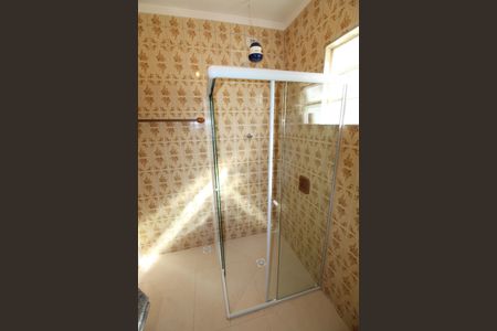 Casa para alugar com 90m², 3 quartos e 2 vagasBanheiro