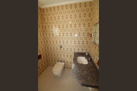 Casa para alugar com 90m², 3 quartos e 2 vagasBanheiro