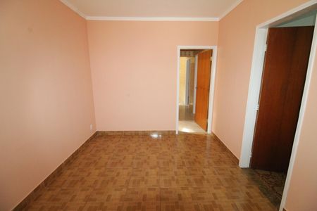 Casa para alugar com 90m², 3 quartos e 2 vagasSala