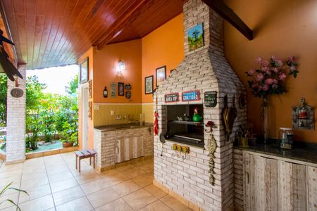 Casa à venda com 400m², 3 quartos e 5 vagas Casa à venda com 400m², 3 quartos e 5 vagasEspaço gourmet