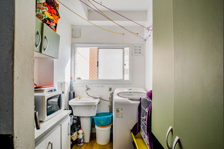 Apartamento para alugar com 64m², 2 quartos e 1 vaga Apartamento para alugar com 64m², 2 quartos e 1 vagaCozinha e Área de Serviço