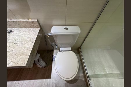 Apartamento à venda com 112m², 2 quartos e 2 vagas Apartamento à venda com 112m², 2 quartos e 2 vagasBanheiro Social