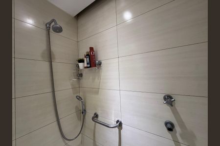 Apartamento à venda com 112m², 2 quartos e 2 vagas Apartamento à venda com 112m², 2 quartos e 2 vagasBanheiro Social