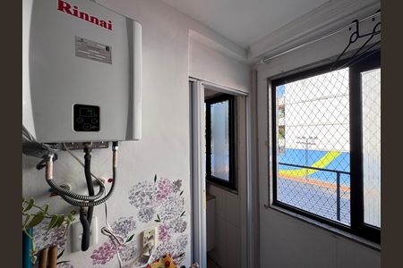 Apartamento à venda com 112m², 2 quartos e 2 vagas Apartamento à venda com 112m², 2 quartos e 2 vagasCozinha e Área de Serviço