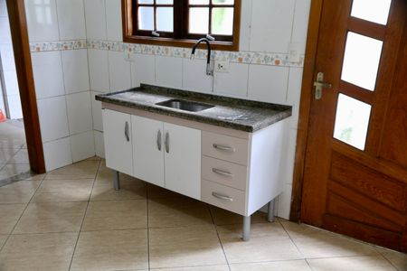 Casa para alugar com 200m², 3 quartos e 3 vagasCozinha 