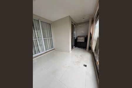 Apartamento à venda com 79m², 2 quartos e 1 vagaVaranda