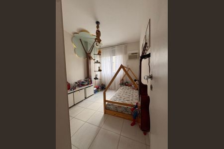 Apartamento à venda com 79m², 2 quartos e 1 vagaQuarto 2