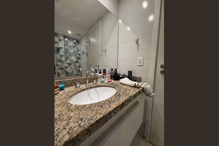 Apartamento à venda com 79m², 2 quartos e 1 vagaBanheiro 