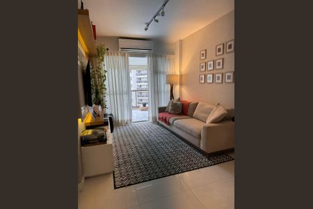 Apartamento à venda com 79m², 2 quartos e 1 vagaSala