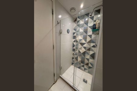 Apartamento à venda com 79m², 2 quartos e 1 vagaBanheiro 