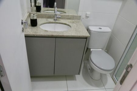 Banheiro de apartamento à venda com 1 quarto, 28m² em Brooklin, São Paulo