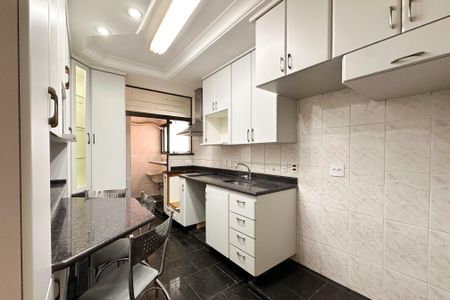 Apartamento para alugar com 106m², 3 quartos e 2 vagasCozinha