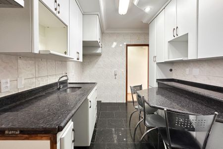 Apartamento para alugar com 106m², 3 quartos e 2 vagasCozinha