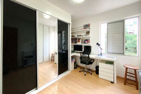 Apartamento à venda com 96m², 3 quartos e 2 vagas Apartamento à venda com 96m², 3 quartos e 2 vagasQuarto 2