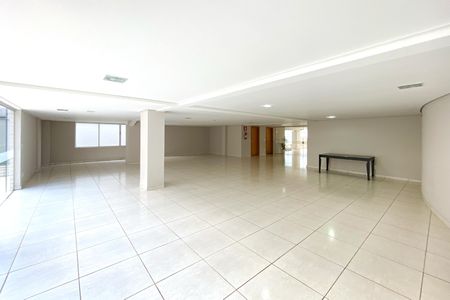 Apartamento à venda com 96m², 3 quartos e 2 vagas Apartamento à venda com 96m², 3 quartos e 2 vagasÁrea comum