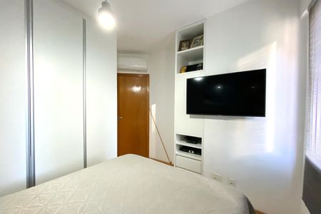 Apartamento à venda com 96m², 3 quartos e 2 vagas Apartamento à venda com 96m², 3 quartos e 2 vagasQuarto 3
