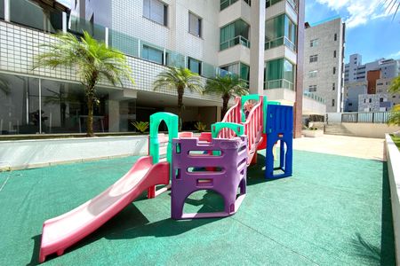 Apartamento à venda com 96m², 3 quartos e 2 vagas Apartamento à venda com 96m², 3 quartos e 2 vagasÁrea comum