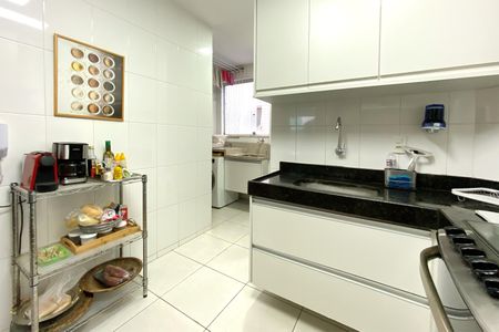 Apartamento à venda com 96m², 3 quartos e 2 vagas Apartamento à venda com 96m², 3 quartos e 2 vagasCozinha