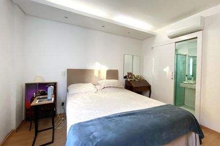 Apartamento à venda com 96m², 3 quartos e 2 vagas Apartamento à venda com 96m², 3 quartos e 2 vagasSuite 1