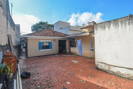 Casa à venda com 195m², 4 quartos e 2 vagas Casa à venda com 195m², 4 quartos e 2 vagasQuintal