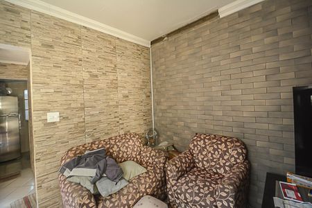 Casa à venda com 195m², 4 quartos e 2 vagas Casa à venda com 195m², 4 quartos e 2 vagasEdícula