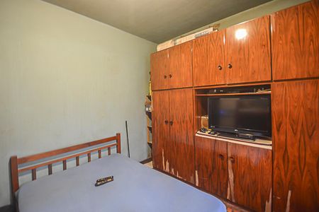 Casa à venda com 195m², 4 quartos e 2 vagas Casa à venda com 195m², 4 quartos e 2 vagasQuarto 2