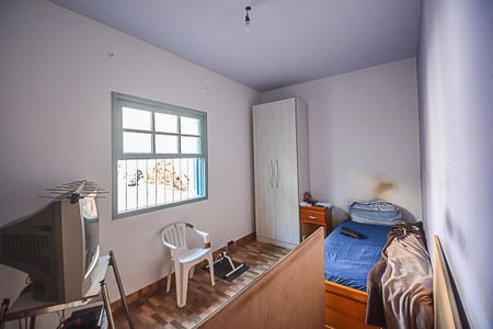 Casa à venda com 195m², 4 quartos e 2 vagas Casa à venda com 195m², 4 quartos e 2 vagasQuarto 4