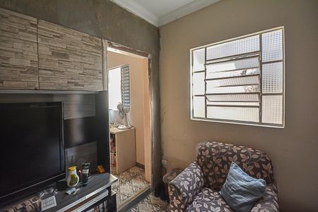 Casa à venda com 195m², 4 quartos e 2 vagas Casa à venda com 195m², 4 quartos e 2 vagasEdícula